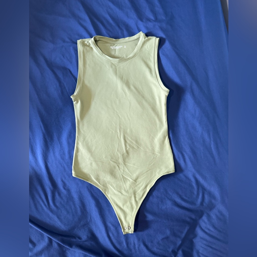 Abercrombie & Fitch - Women’s- Green Sleeveless Bodysuit - size S
